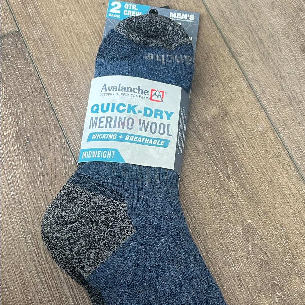 NWT! Avalanche Men's Quick-Dry Merino Wool Socks - Navy and Charcoal